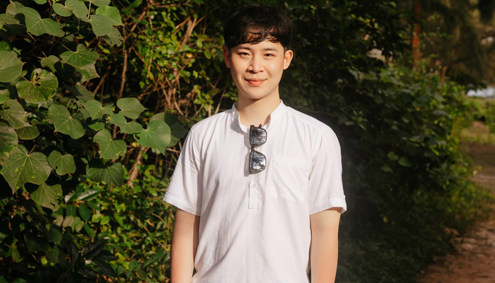 tac gia 1 Vương Martinez